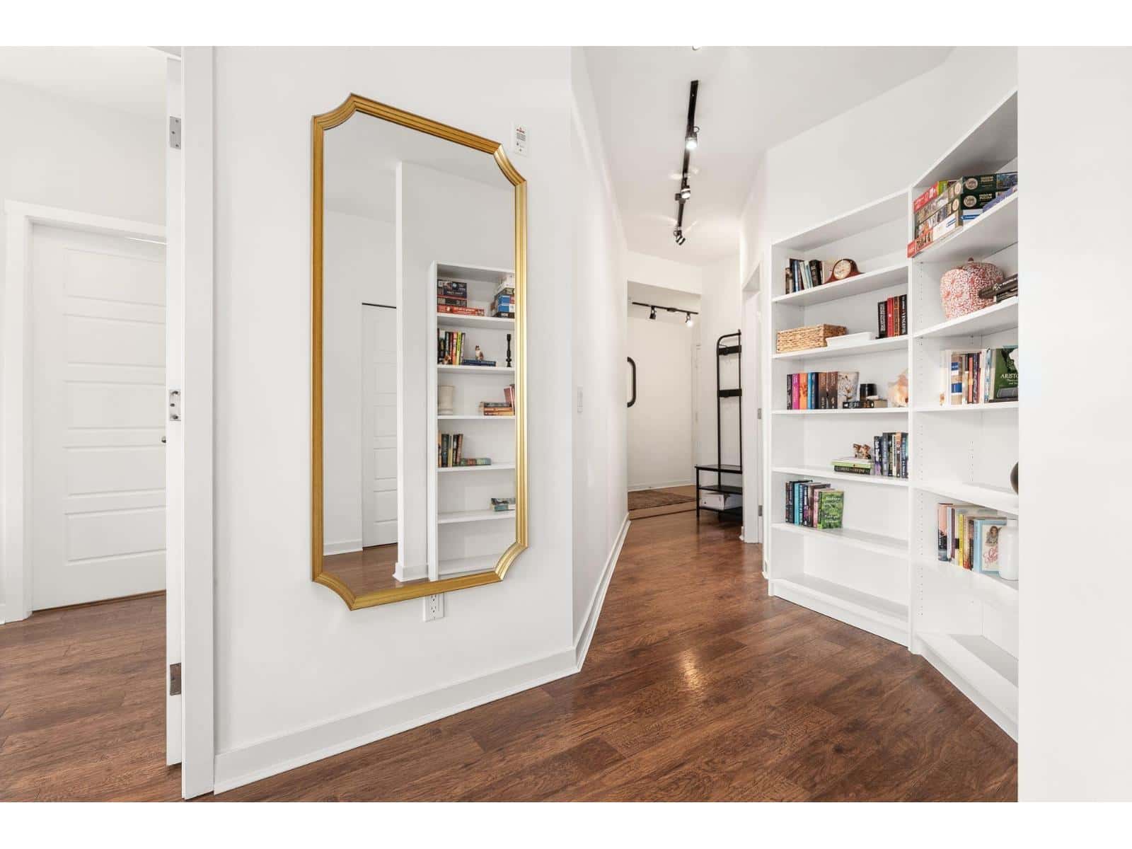 203 23255 BILLY BROWN ROAD — Langley, British Columbia - Photo 5 of 32