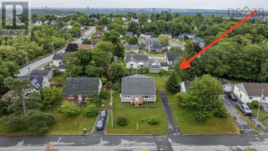 6 Birchfield Crescent — Spryfield, Nova Scotia - Photo 3 of 30