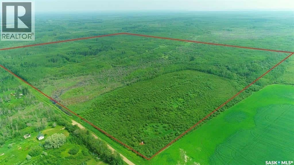 Recreational quarter of land N-E of White Fox