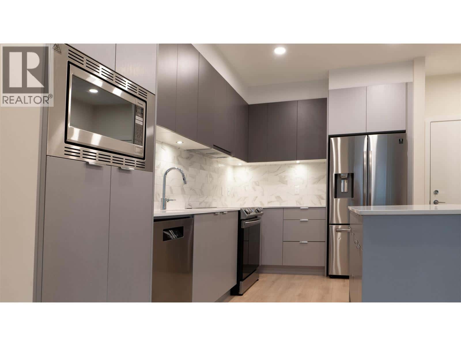 216 1792 STARLING DRIVE — Tsawwassen, British Columbia - Photo 4 of 23