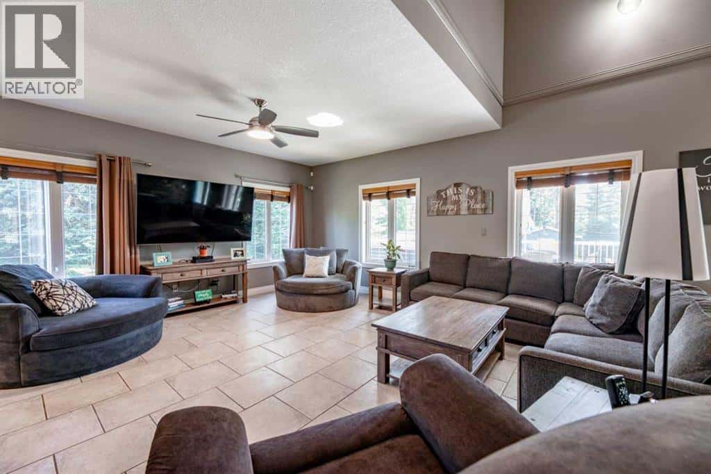 6, 24426 East River Road — Hinton, Alberta - Photo 3 of 49