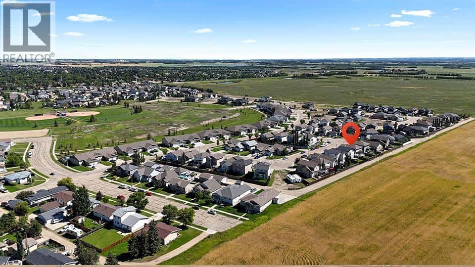 3908 76 Street — Camrose, Alberta - Photo 5 of 37