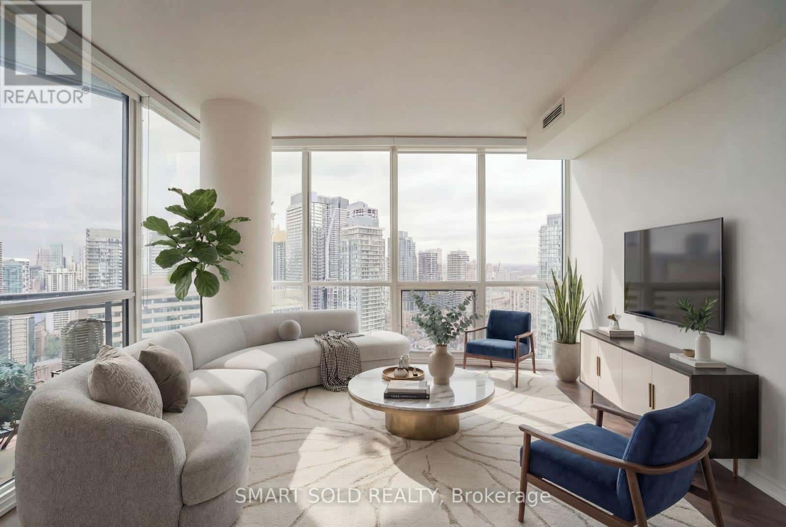 Toronto (Church-Yonge Corridor) — Toronto (Church-Yonge Corridor) - Photo 5 of 45