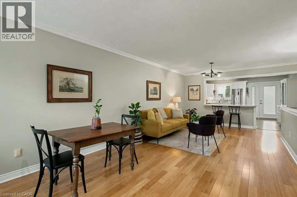 165 MAIN Street E Unit# 9 — Grimsby, Ontario - Photo 5 of 40