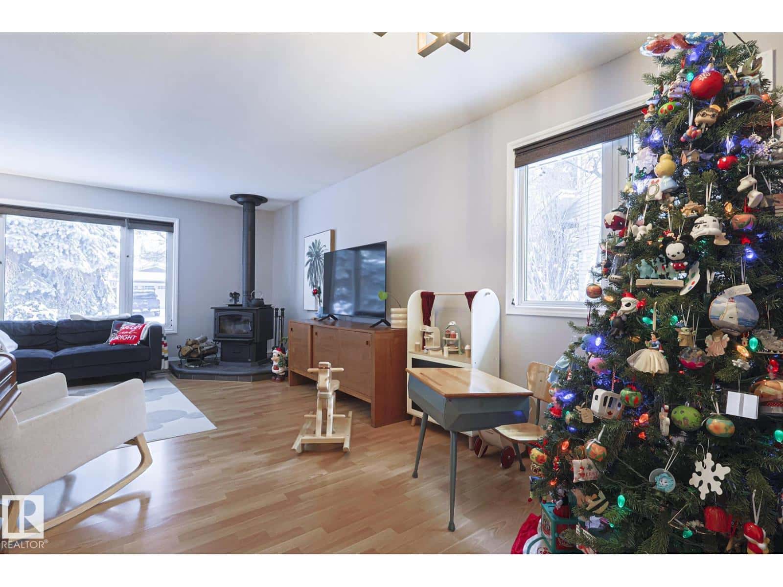 60 Bellevue CR — St. Albert, Alberta - Photo 5 of 60