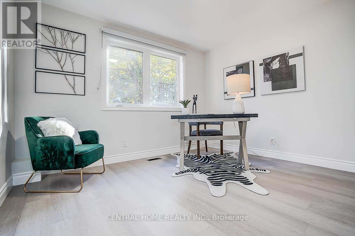 BSMT - 19 VALLEYCREST AVENUE — Markham (Bullock) - Photo 3 of 17