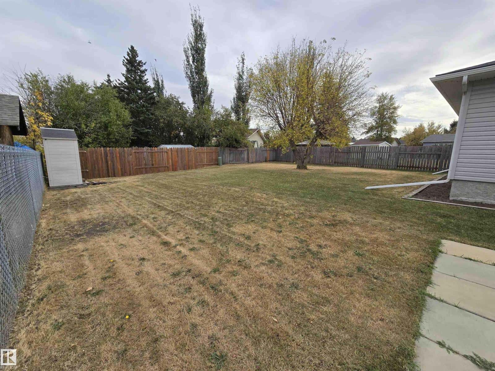 119 Diamond DR — Millet, Alberta - Photo 4 of 31