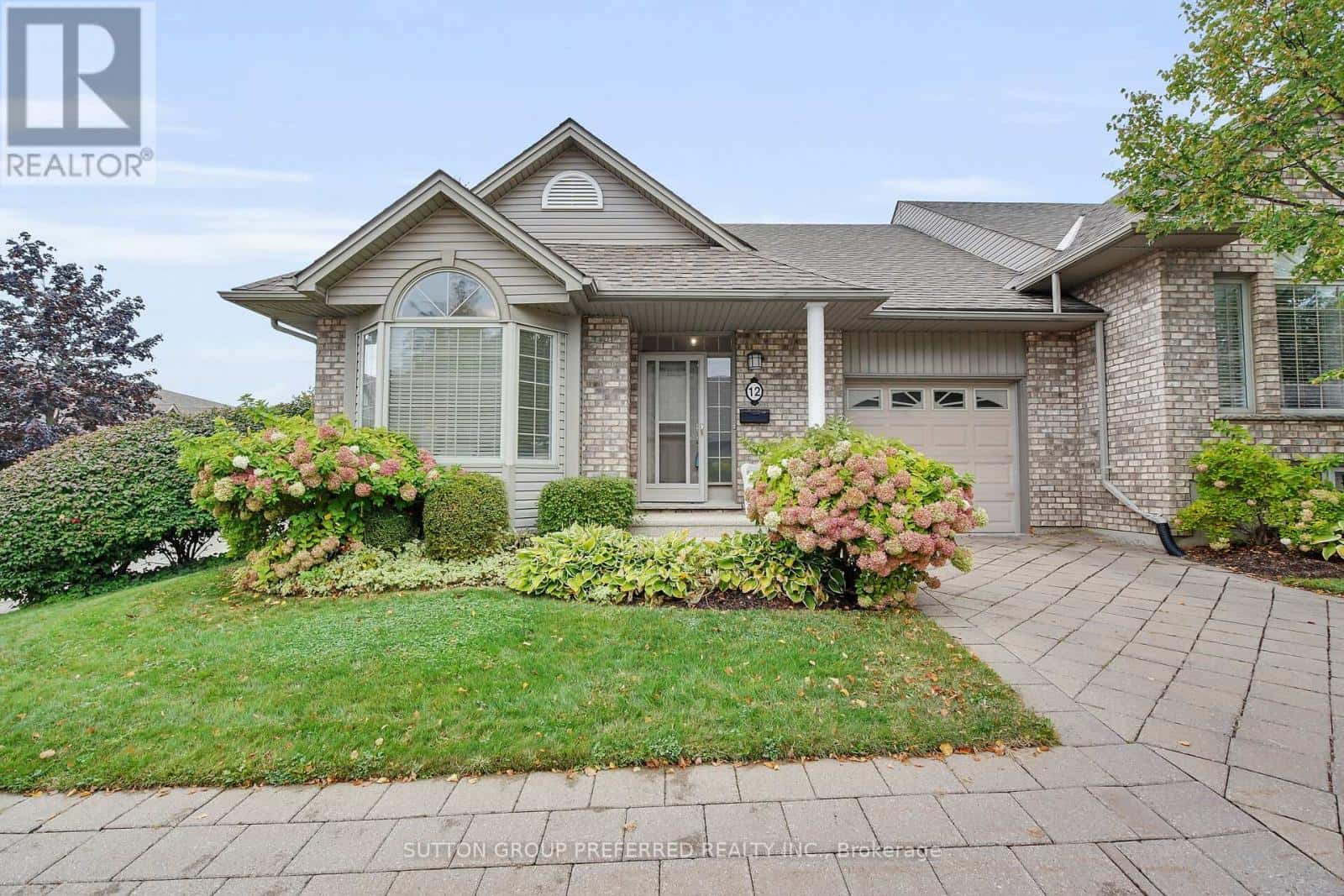 800 Commissioners Road West 12