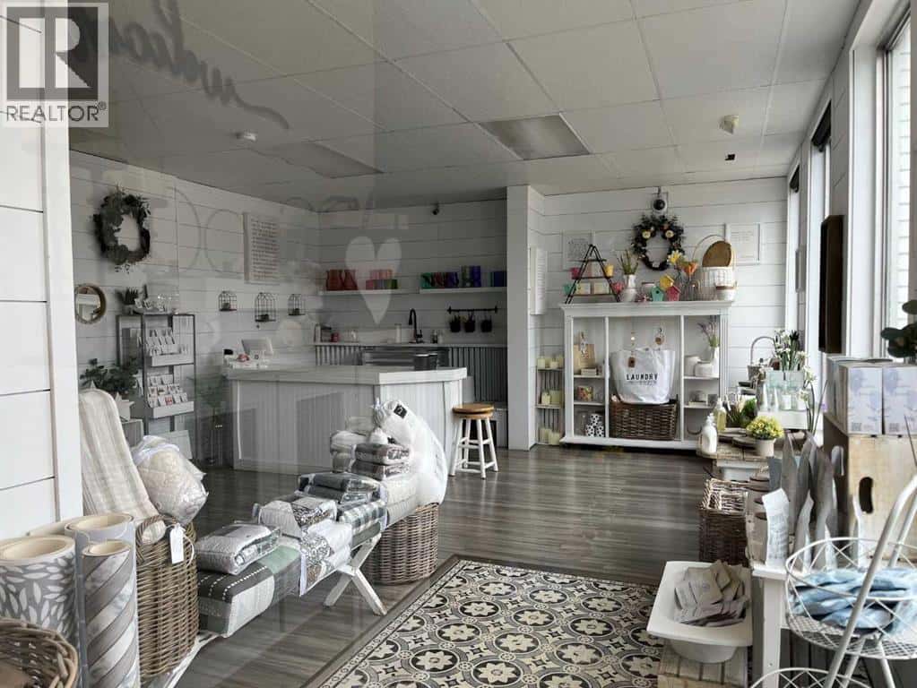 114 Centre Street N — Sundre, Alberta - Photo 4 of 16