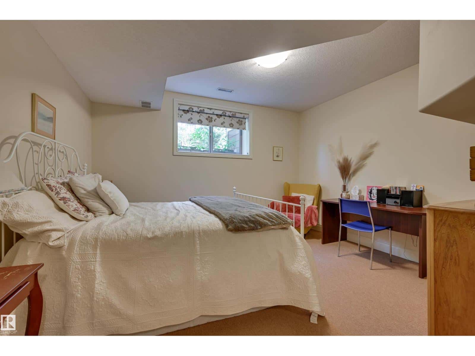 #11 27107 TWP ROAD 510 NE — Rural Parkland County, Alberta - Photo 5 of 102