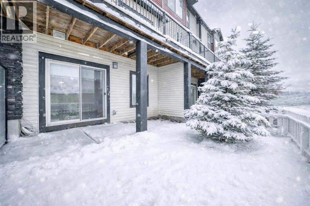 1703 Jumping Pound Common — Cochrane, Alberta - Photo 3 of 32