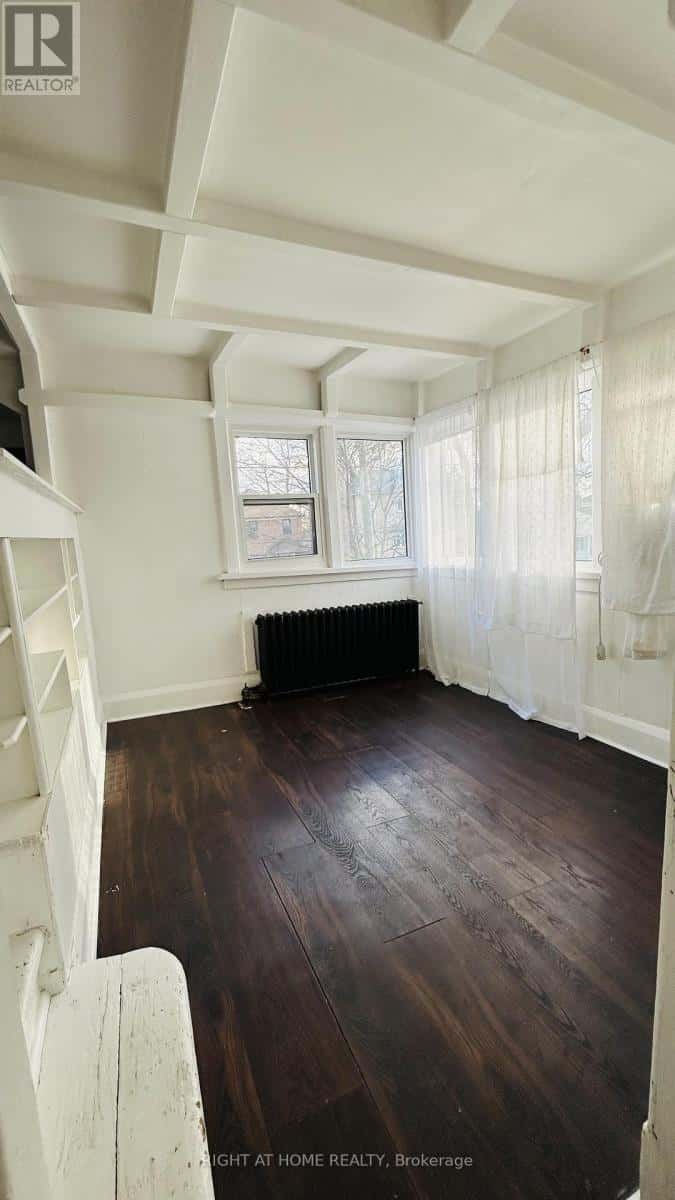 Toronto (Long Branch) — Toronto (Long Branch) - Photo 4 of 10