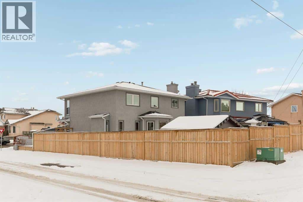 2498 Catalina Boulevard NE — Calgary, Alberta - Photo 3 of 44