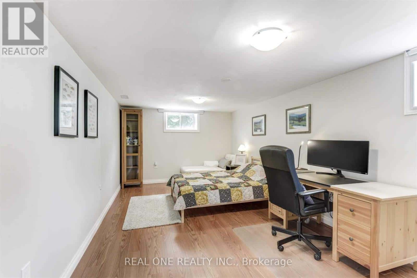 Mississauga (Erindale) — Mississauga (Erindale) - Photo 4 of 5