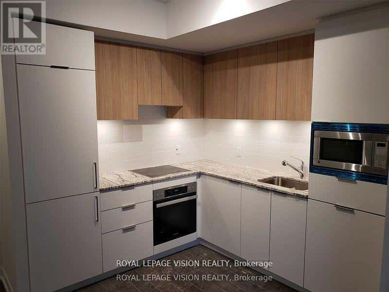 Toronto (Banbury-Don Mills) — Toronto (Banbury-Don Mills) - Photo 3 of 24