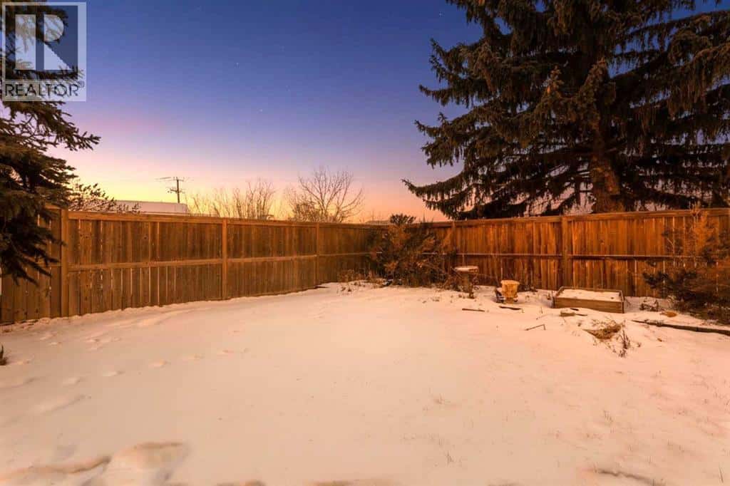 11 Ridgebrook Drive SW — Airdrie, Alberta - Photo 2 of 29