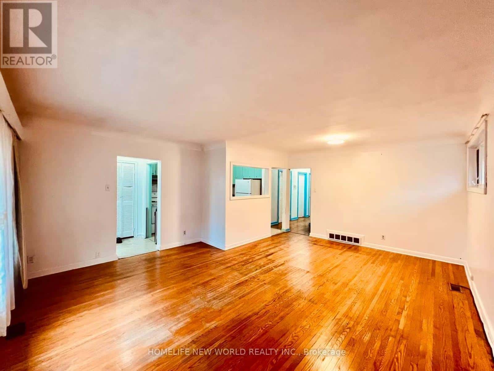 133 BUDEA CRESCENT — Toronto (Wexford-Maryvale), Ontario - Photo 4 of 42