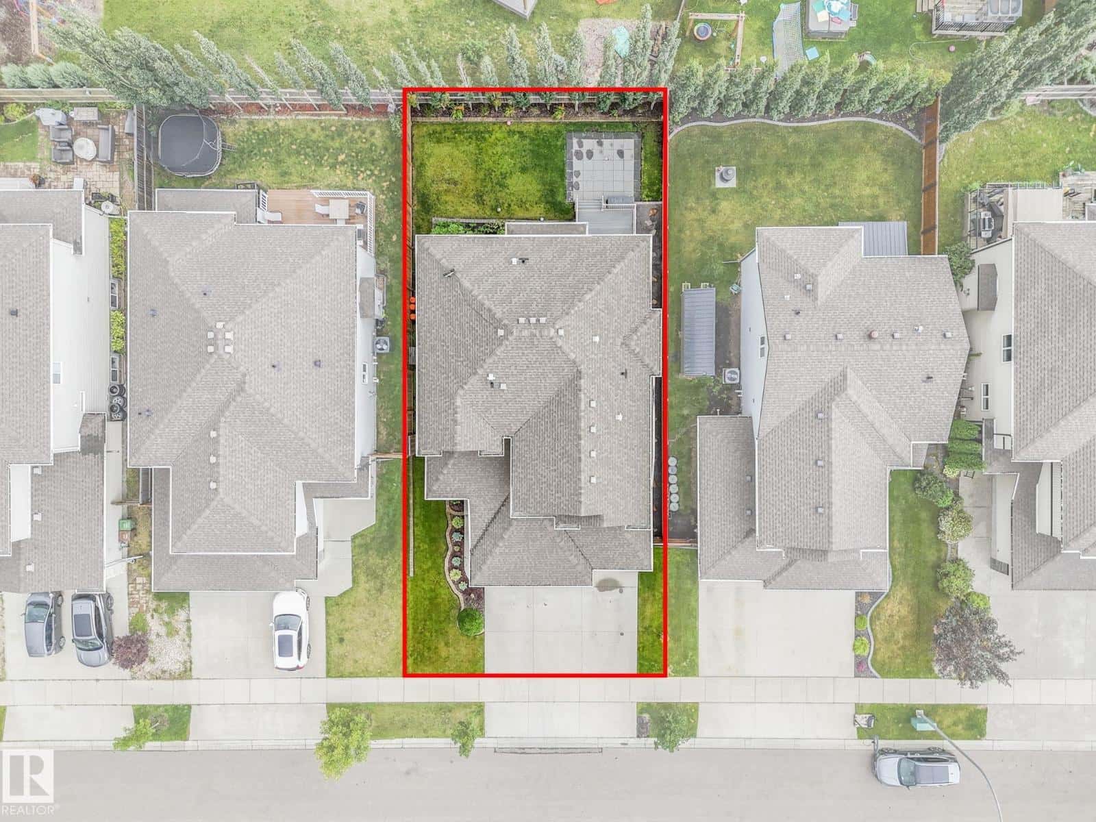 36 Nault CR — St. Albert, Alberta - Photo 5 of 74