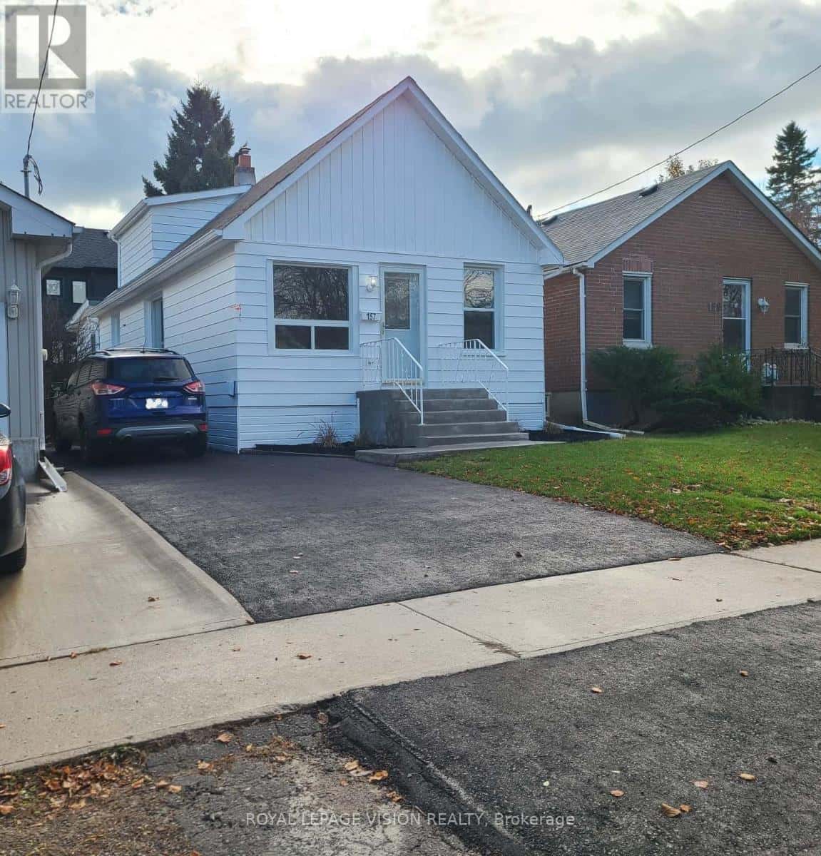 157 COLLEGE AVENUE — Oshawa (Vanier), Ontario - Photo 2 of 94