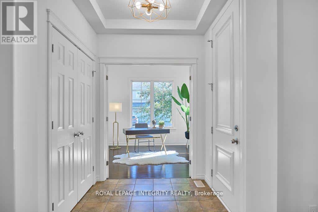 904 NETTLESHIP COURT — Ottawa, Ontario - Photo 5 of 50