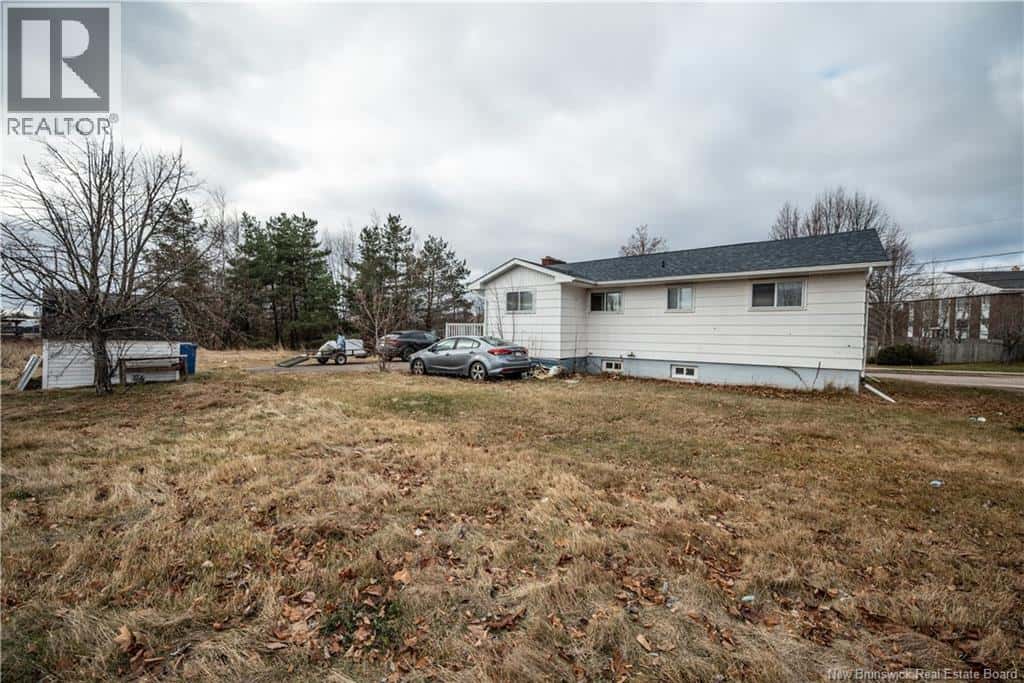 93 Seaman Street — Moncton, New Brunswick - Photo 2 of 28