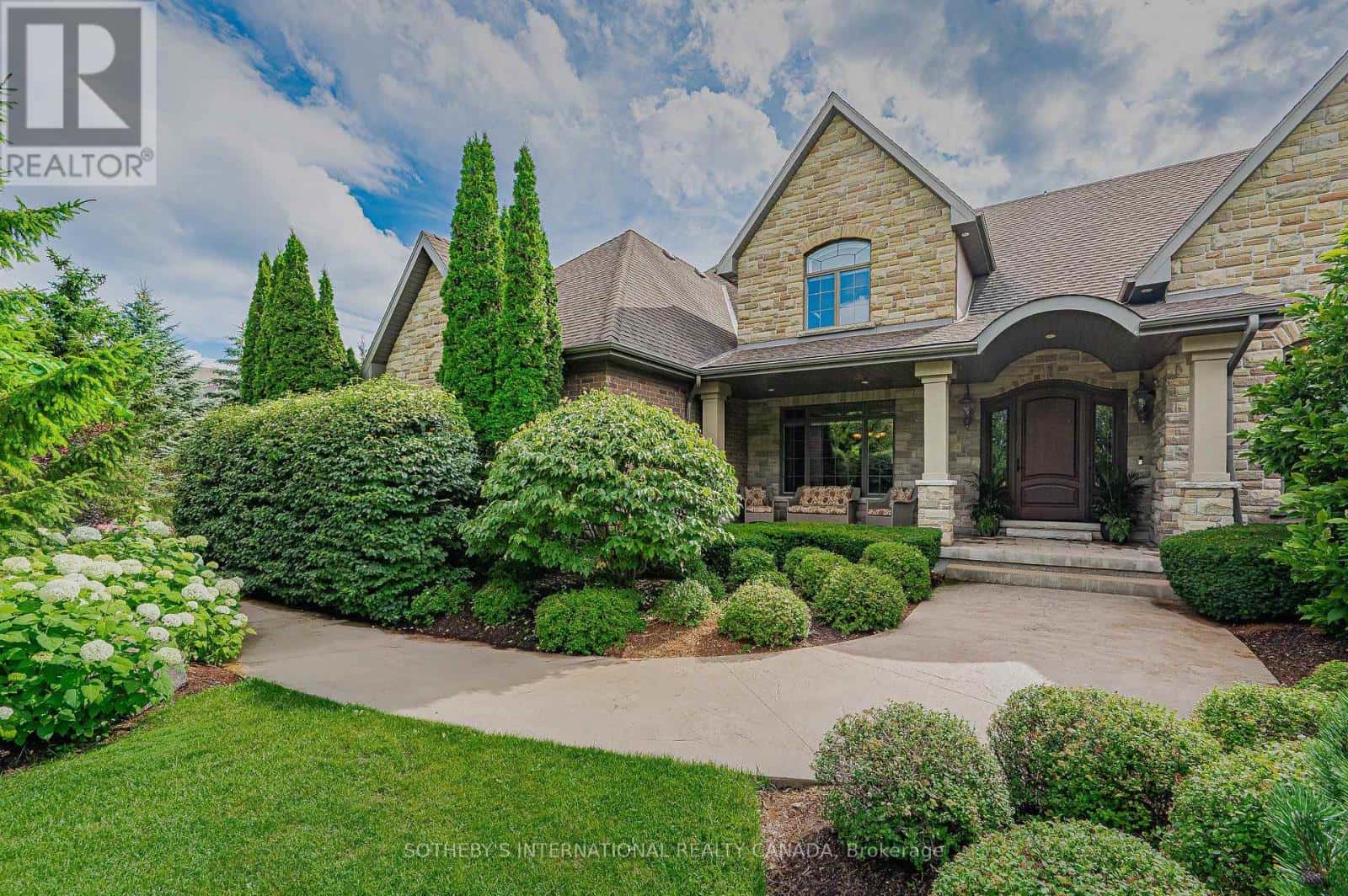 111 JOHN BRICKER ROAD — Cambridge, Ontario - Photo 3 of 47