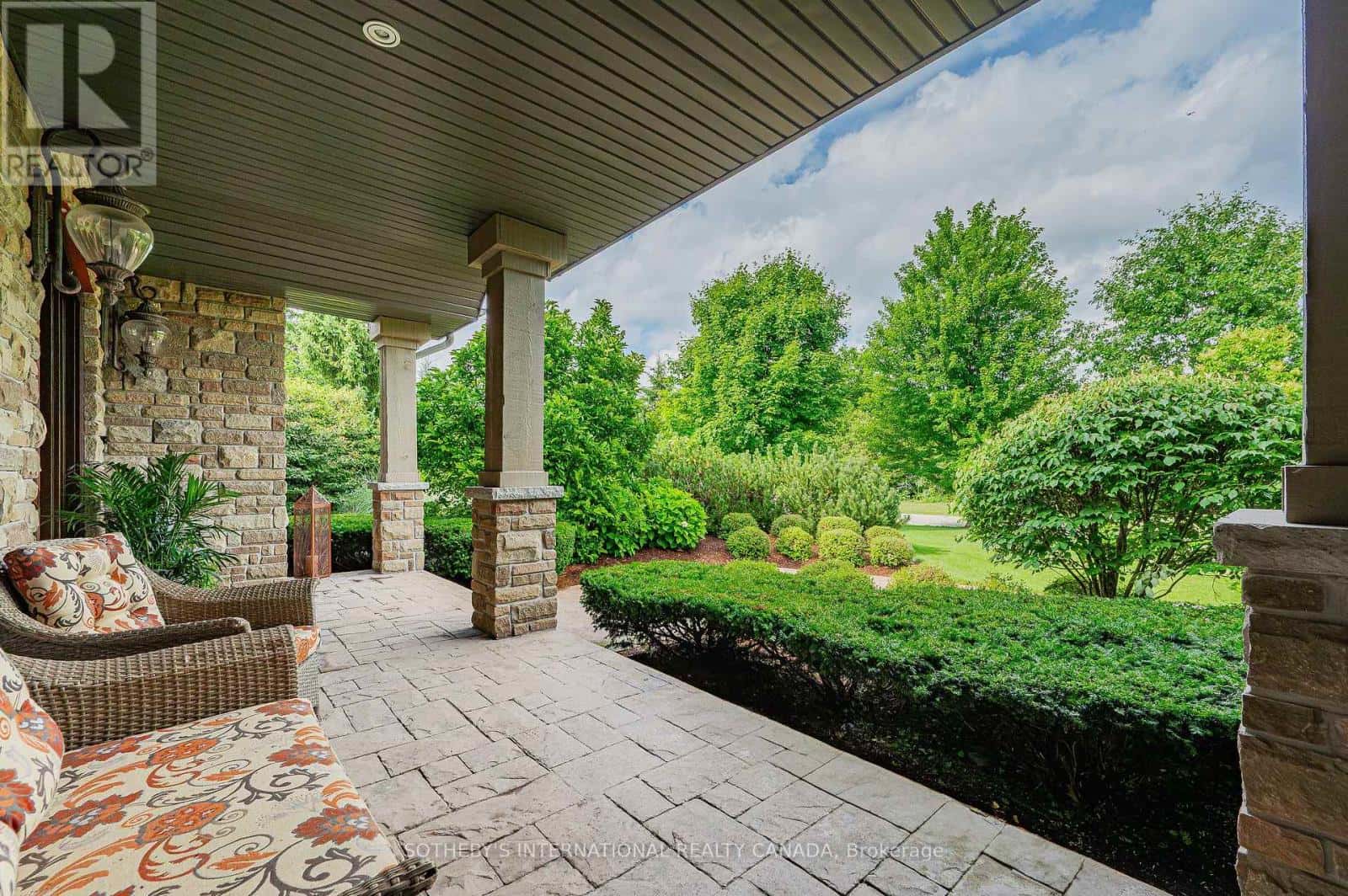 111 JOHN BRICKER ROAD — Cambridge, Ontario - Photo 4 of 47