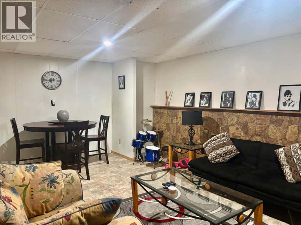 Camrose — Camrose - Photo 4 of 32