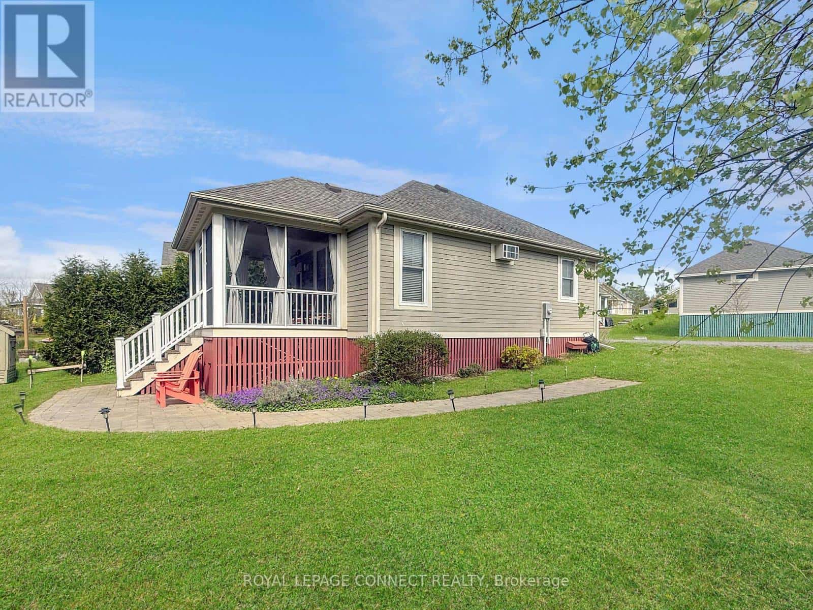 85 - 87 BUTTERNUT LANE — Prince Edward County (Athol Ward), Ontario - Photo 3 of 40