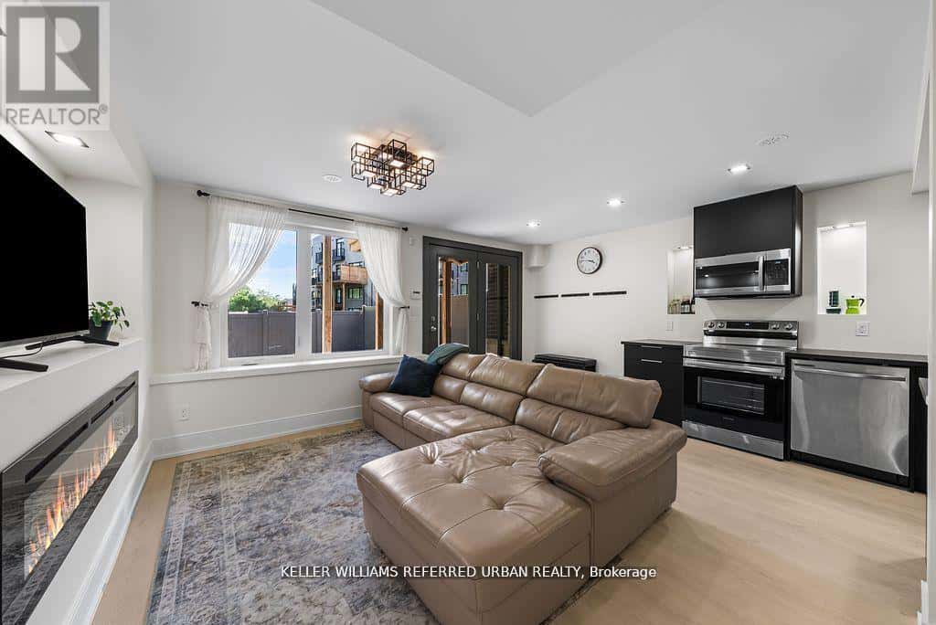 147 LEBOVIC CAMPUS DRIVE — Vaughan (Patterson), Ontario - Photo 4 of 76