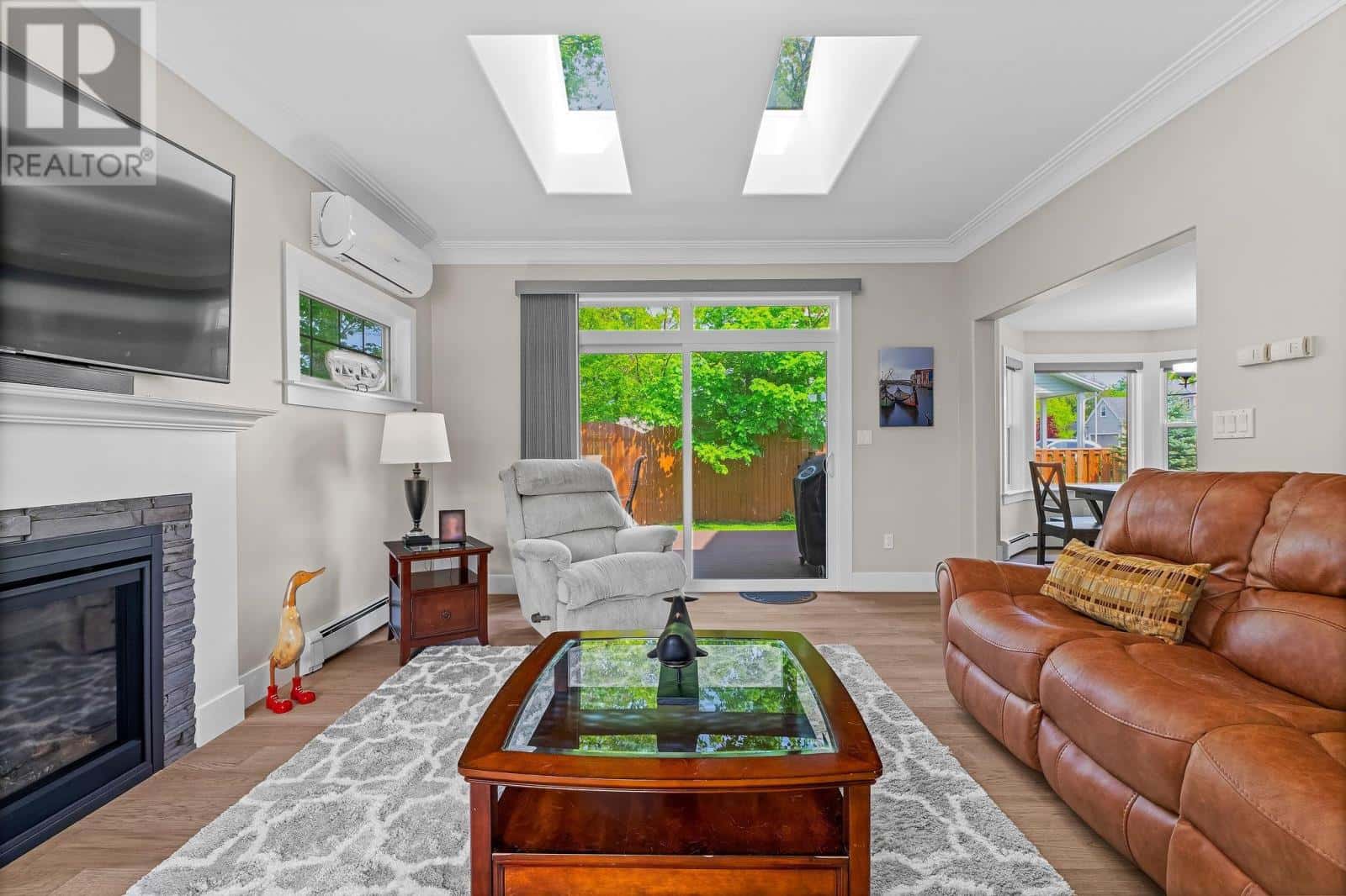 2 SHEFFIELD Crescent — Charlottetown, Prince Edward Island - Photo 5 of 38