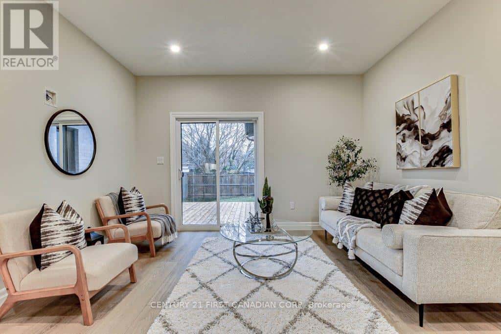 163 ELGIN AVENUE E — Goderich (Goderich (Town)), Ontario - Photo 5 of 33