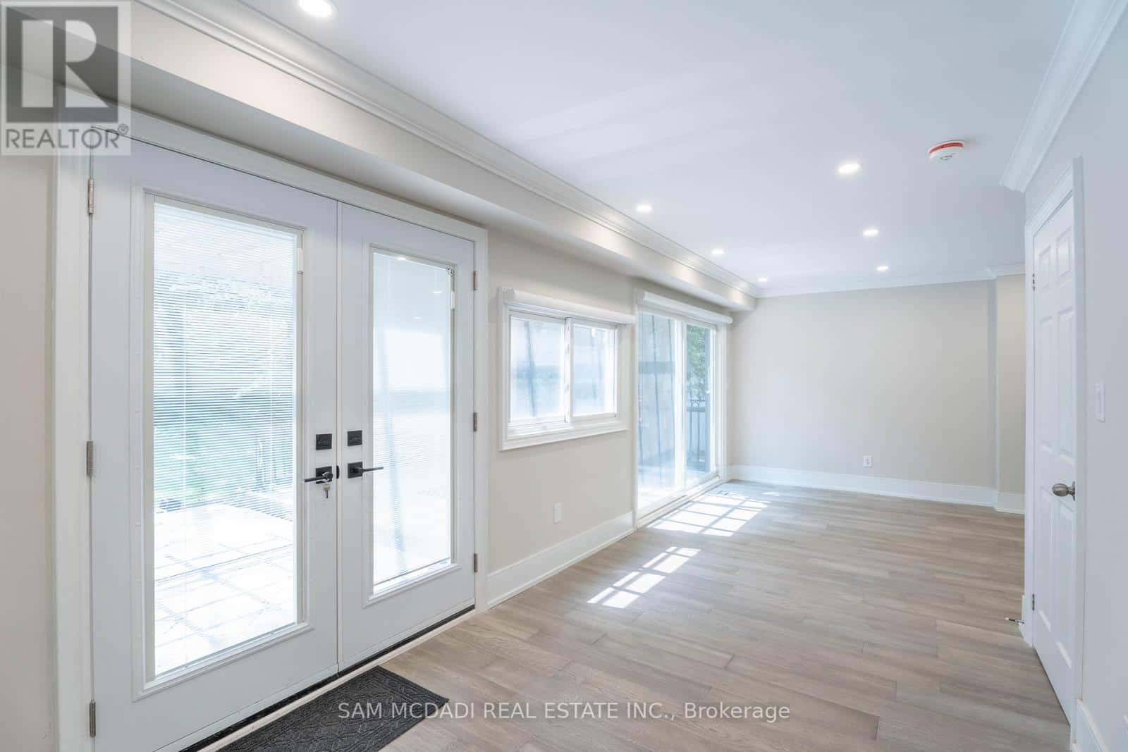 Mississauga (Sheridan) — Mississauga (Sheridan) - Photo 2 of 31