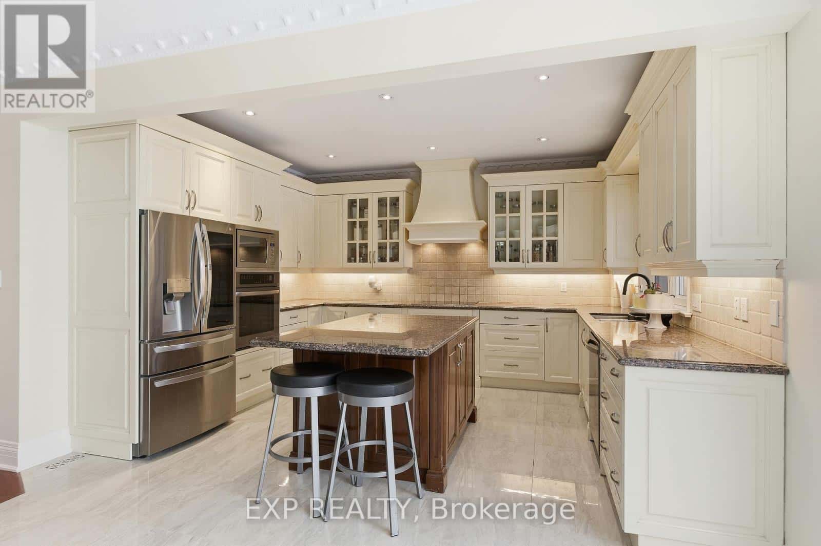 1357 ALEXANDRA AVENUE — Mississauga (Lakeview), Ontario - Photo 2 of 40