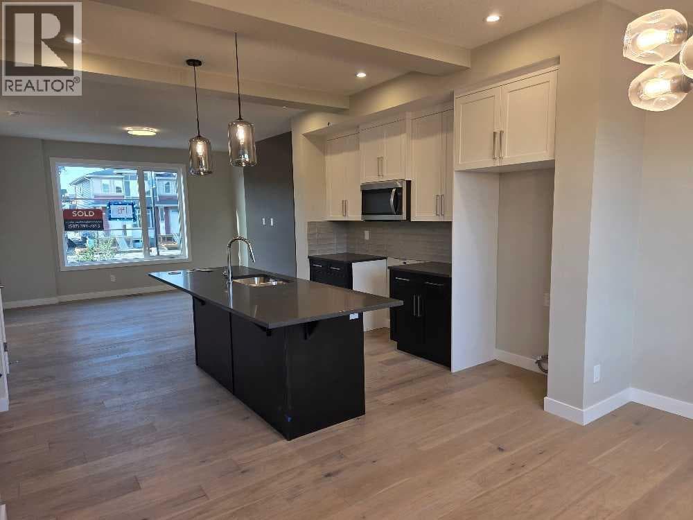 Airdrie — Airdrie - Main photo