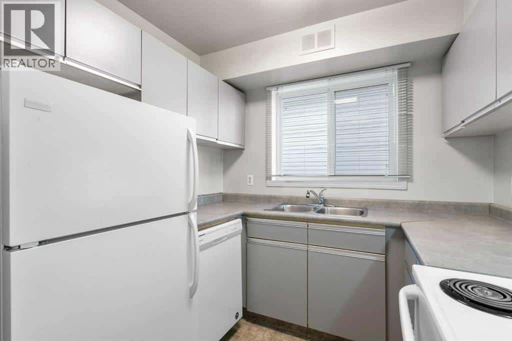 306, 1720 13 Street SW — Calgary, Alberta - Photo 4 of 21