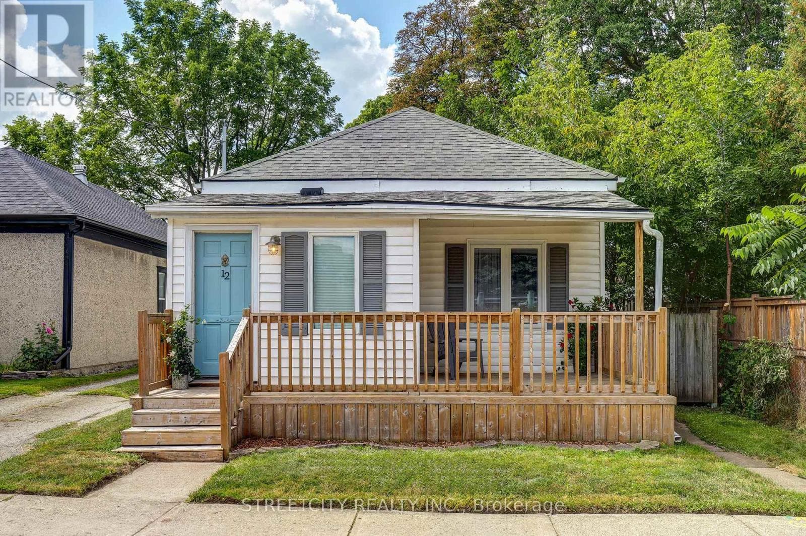 12 CAVENDISH CRESCENT — London North (North N), Ontario - Main photo