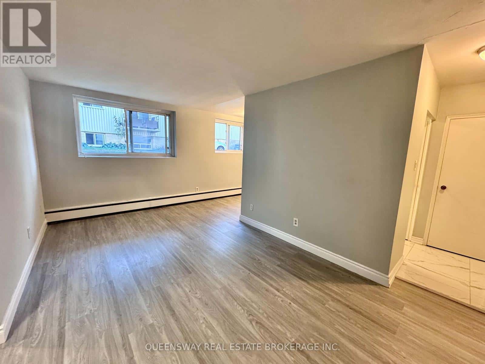 Oshawa (Vanier) — Oshawa (Vanier) - Photo 5 of 7