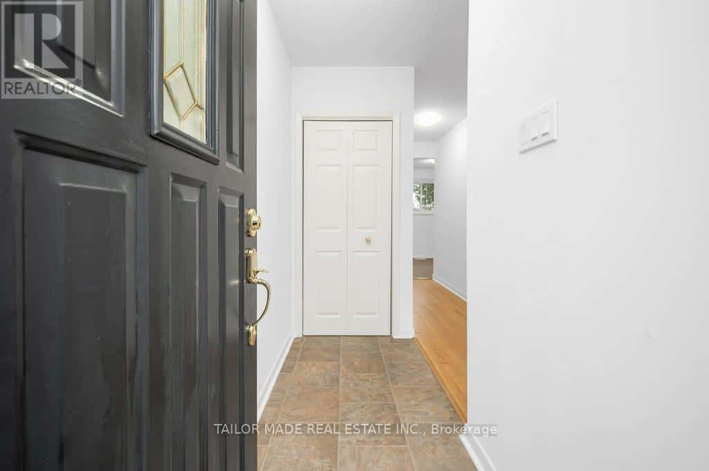 37 VANDERBRENT CRESCENT — Toronto (Willowridge-Martingrove-Richview), Ontario - Photo 3 of 78