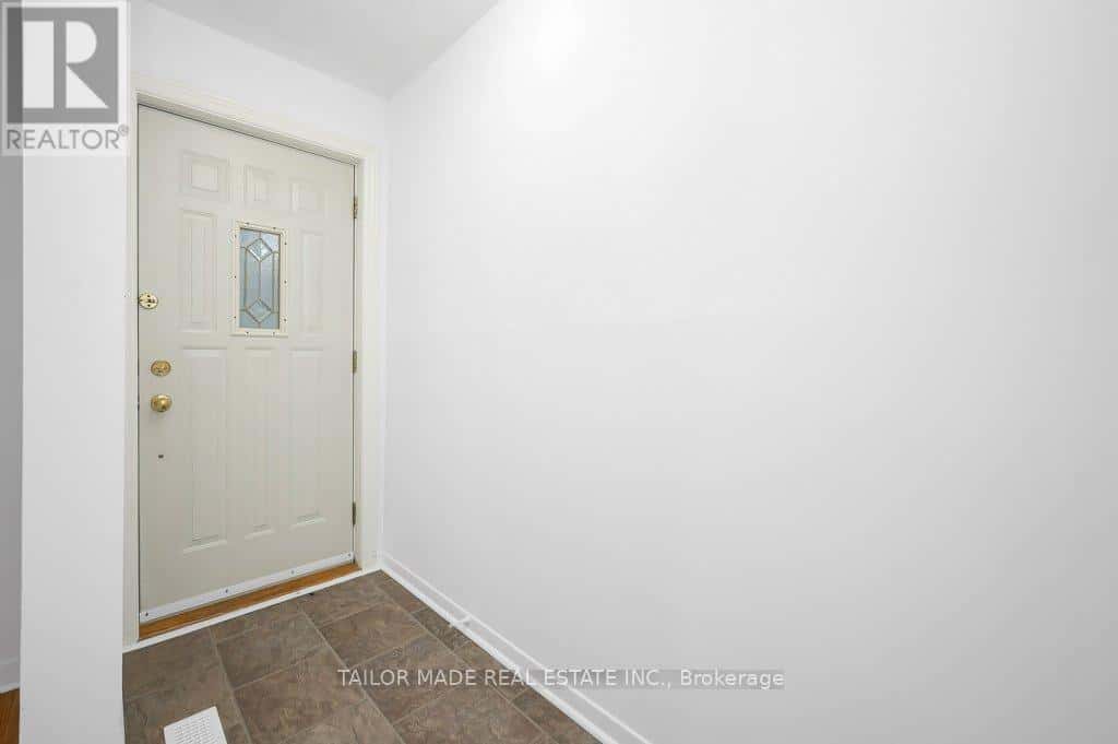 37 VANDERBRENT CRESCENT — Toronto (Willowridge-Martingrove-Richview), Ontario - Photo 4 of 78