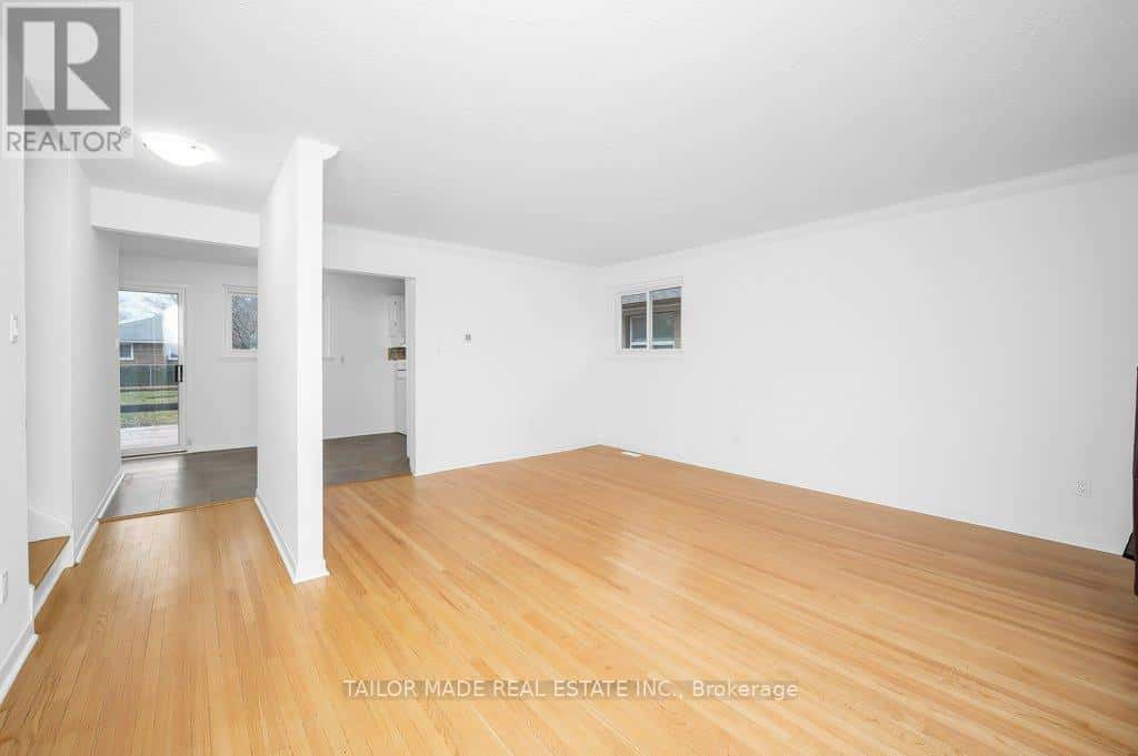 37 VANDERBRENT CRESCENT — Toronto (Willowridge-Martingrove-Richview), Ontario - Photo 5 of 78