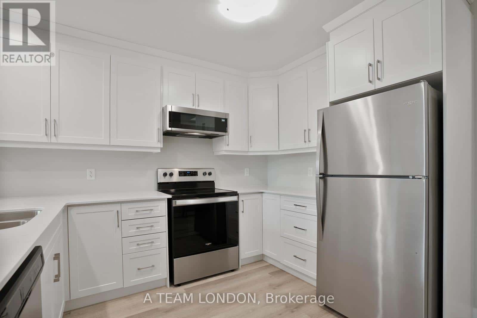 201 - 100 THE PROMENADE — Central Elgin (Port Stanley), Ontario - Photo 5 of 33