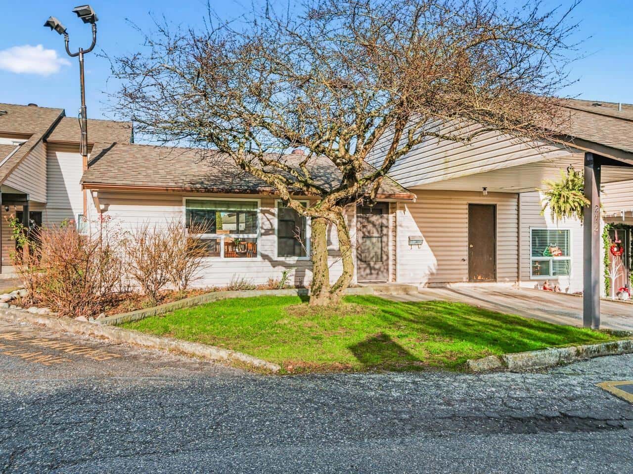 273 27411 28 AVENUE — Langley, British Columbia - Photo 2 of 20