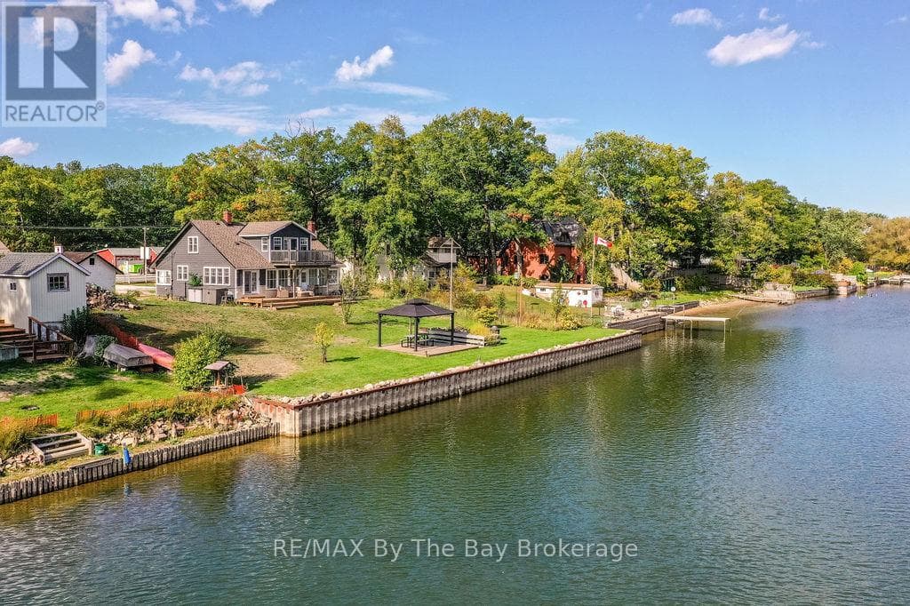 Wasaga Beach — Wasaga Beach - Main photo