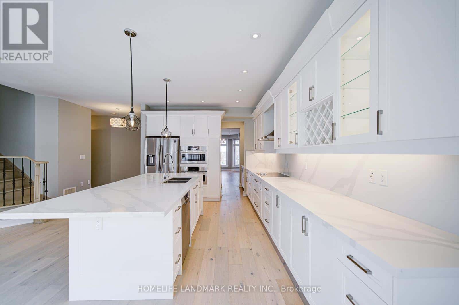 214 ALFRED PATERSON DRIVE — Markham (Greensborough), Ontario - Photo 5 of 48