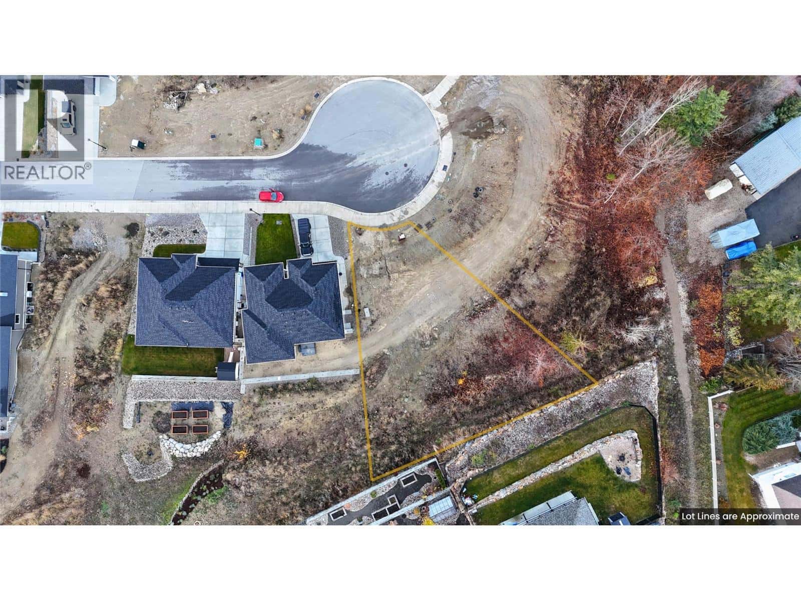 Salmon Arm — Salmon Arm - Photo 4 of 11