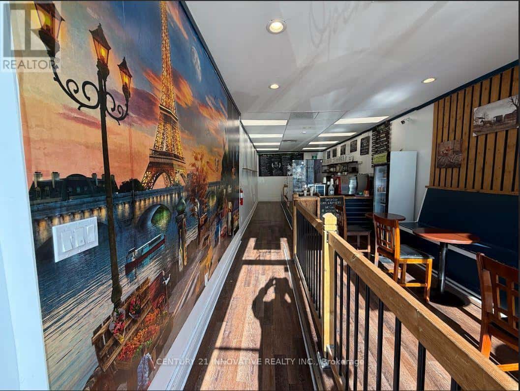 MAIN - 25 SIMCOE STREET S — Oshawa (Central) - Photo 3 of 20