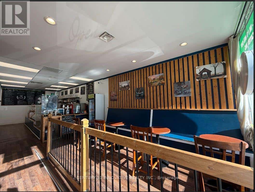 MAIN - 25 SIMCOE STREET S — Oshawa (Central) - Photo 4 of 20