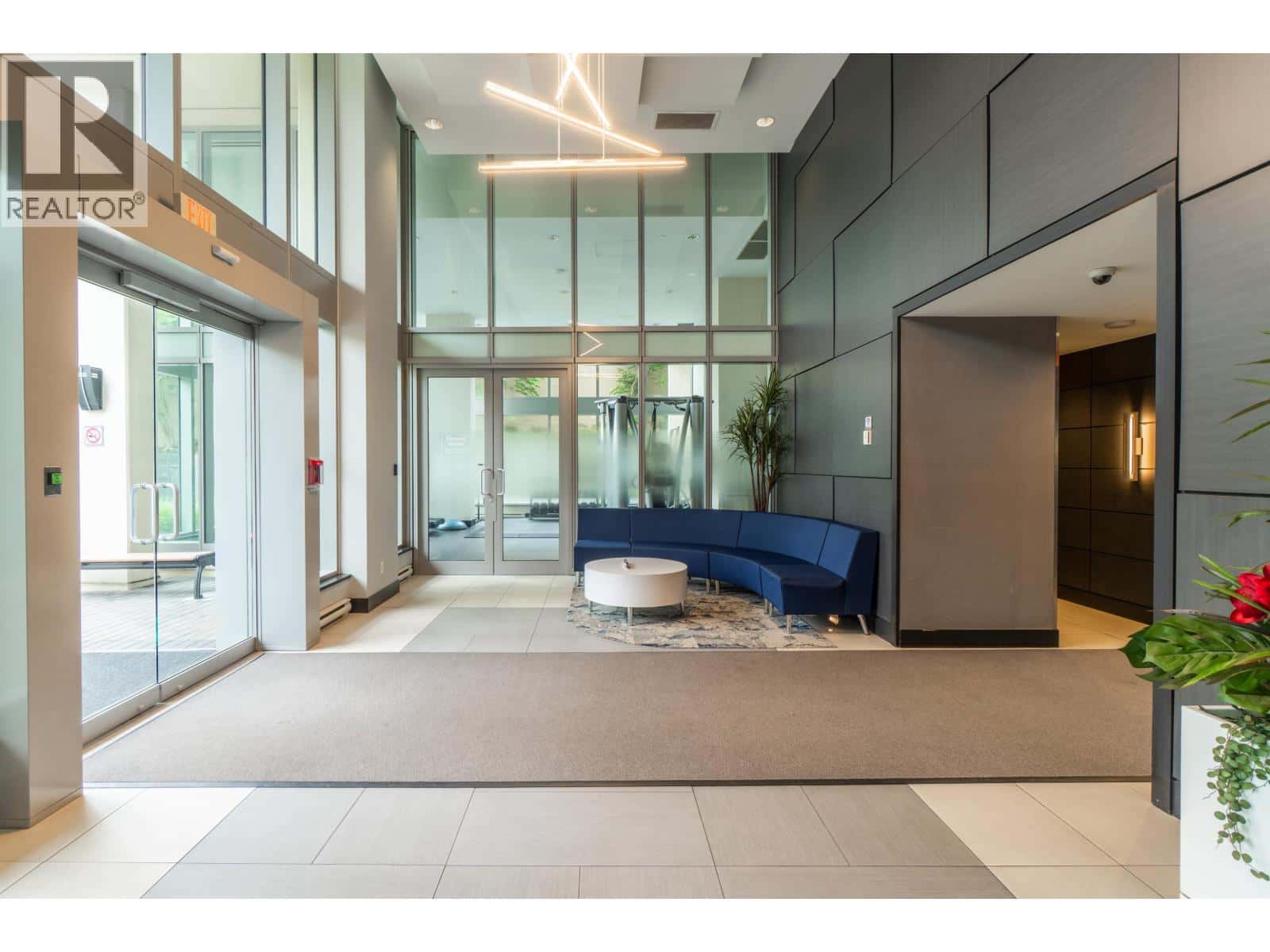 1901 2200 DOUGLAS ROAD — Burnaby, British Columbia - Photo 3 of 40