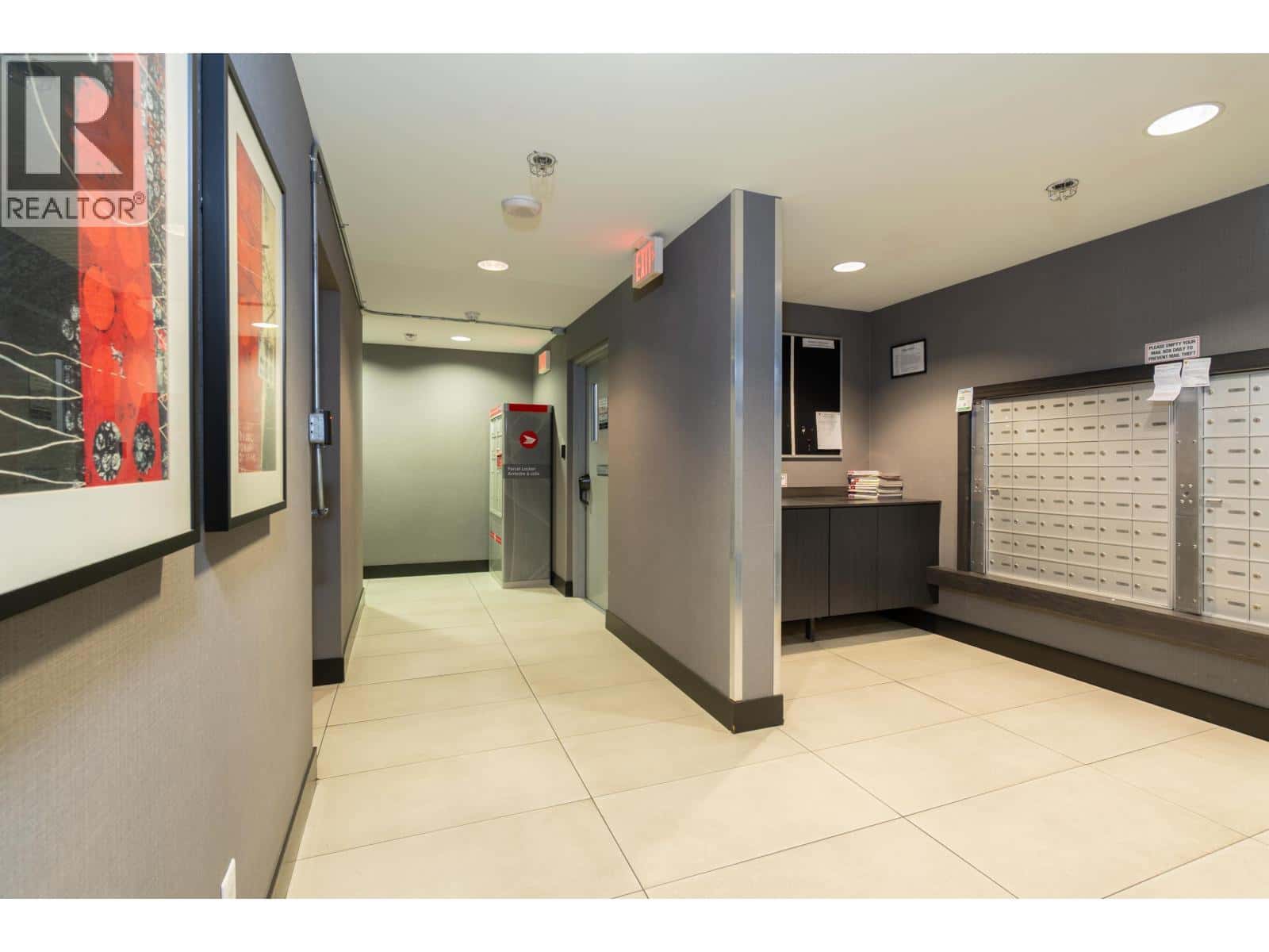 1901 2200 DOUGLAS ROAD — Burnaby, British Columbia - Photo 4 of 40